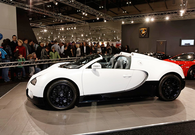 平行汽車(chē)進(jìn)口報(bào)關(guān)